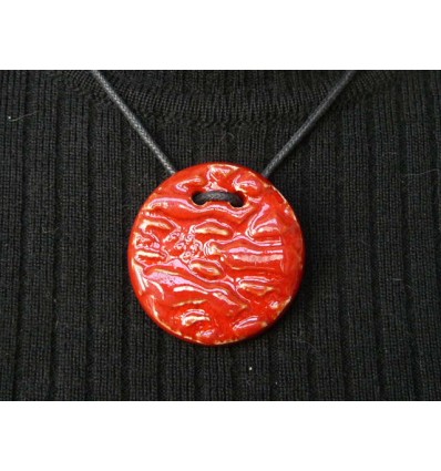 Pendentif rouge